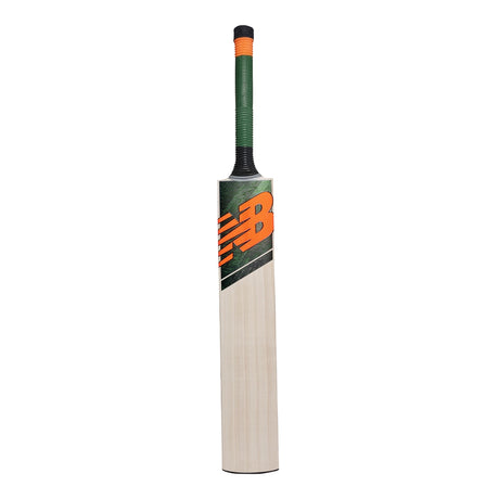 New Balance DC 580 Cricket Bat - 2023
