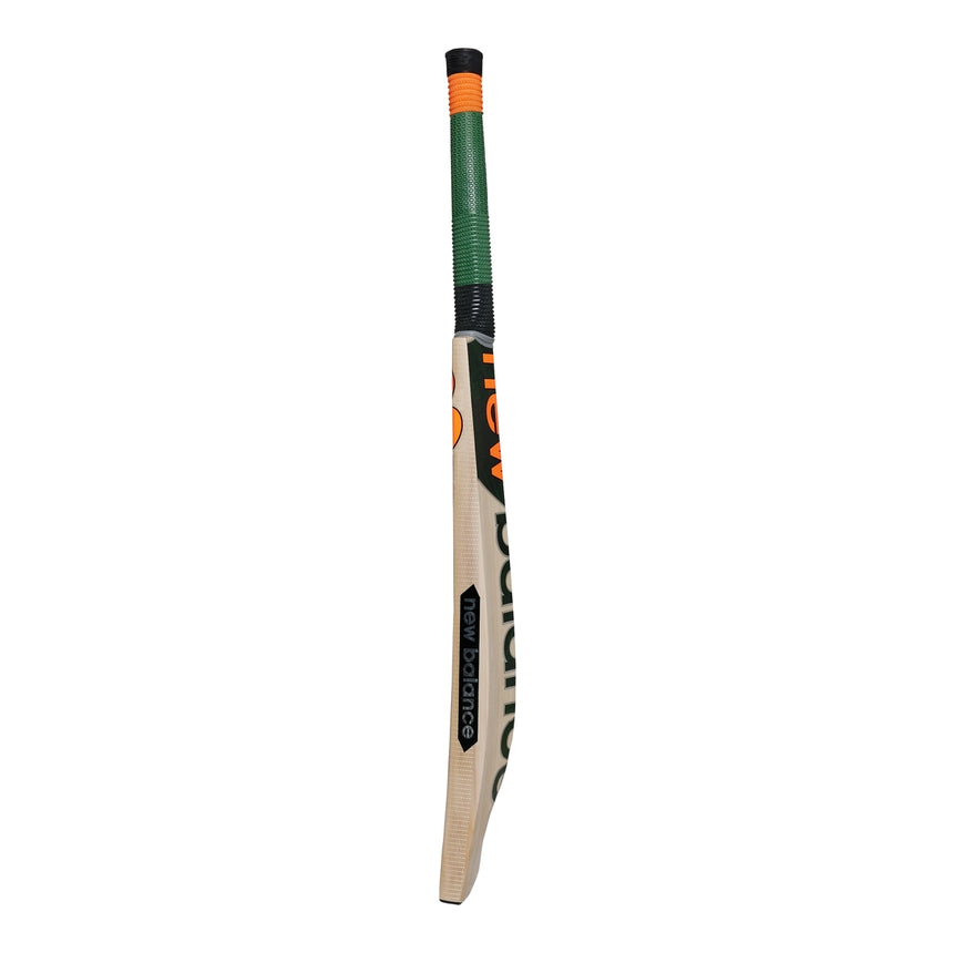 New Balance DC 580 Junior Cricket Bat - 2023
